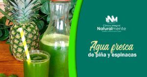 Agua Fresca de Piña y Espinacas