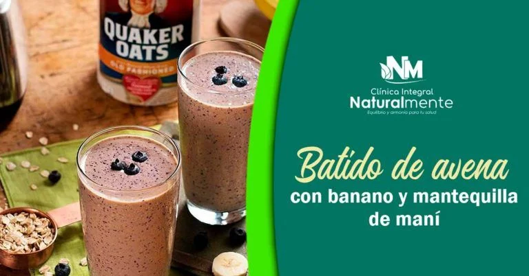 Batido de avena y banano con mantequilla de maní