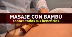 Medico haciendo masaje de bambu en espalda
